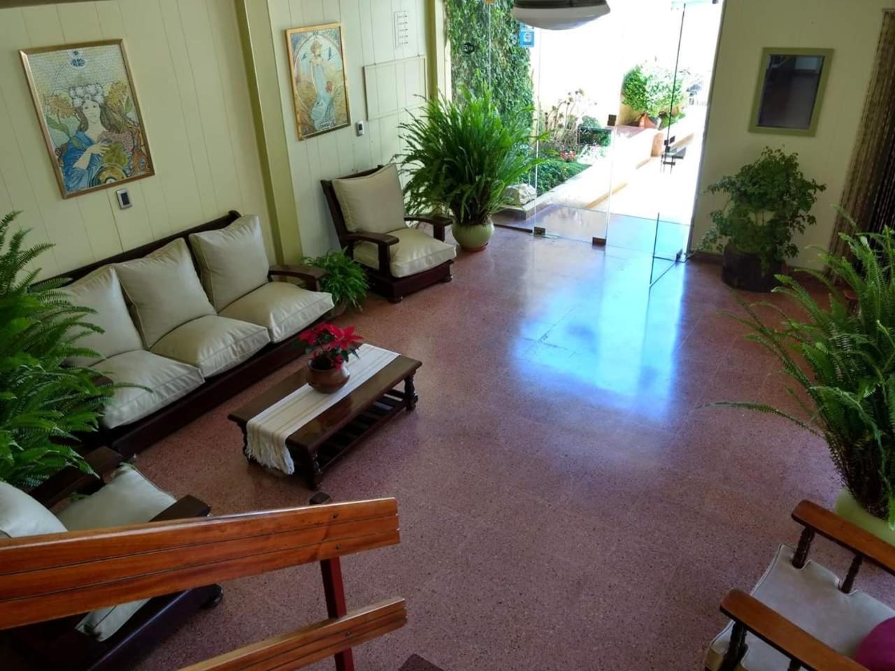 Hotel Acuario Mar de Ajó 外观 照片
