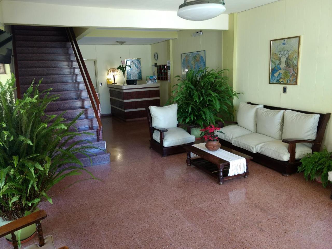 Hotel Acuario Mar de Ajó 外观 照片